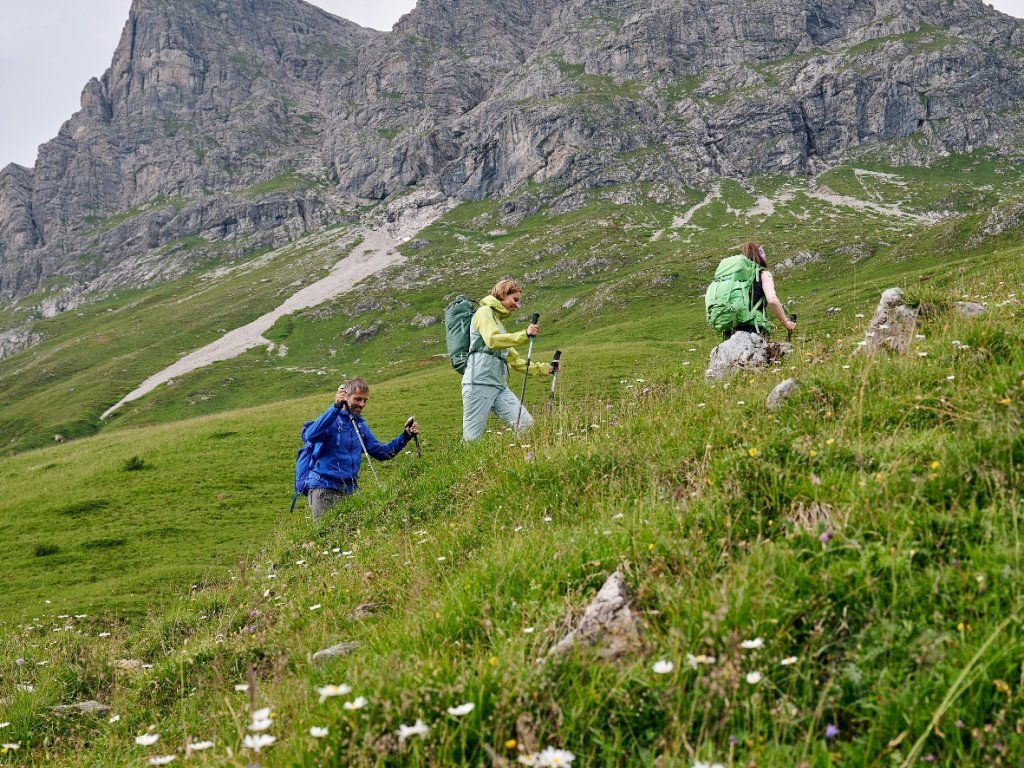 Aufstieg zur Widdersteinhütte mit Blick auf den Widderstein