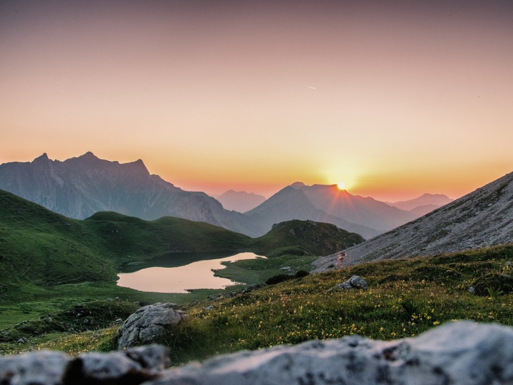 Hochalpsee mit Blick auf Heiterberg