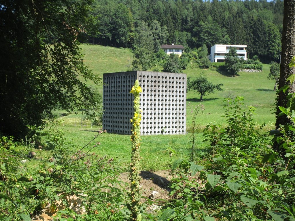 Das Wasserhaus als Symbol für den Lebensquell Wasser ....